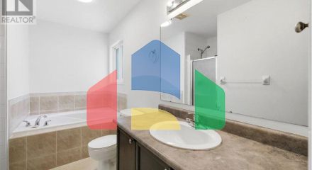 Residential - Single Family Home - Ottawa, Canada - Canada