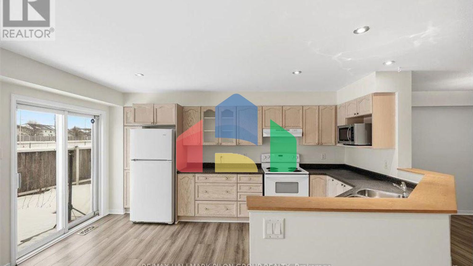 Residential - Single Family Home - Ottawa, Canada - Canada