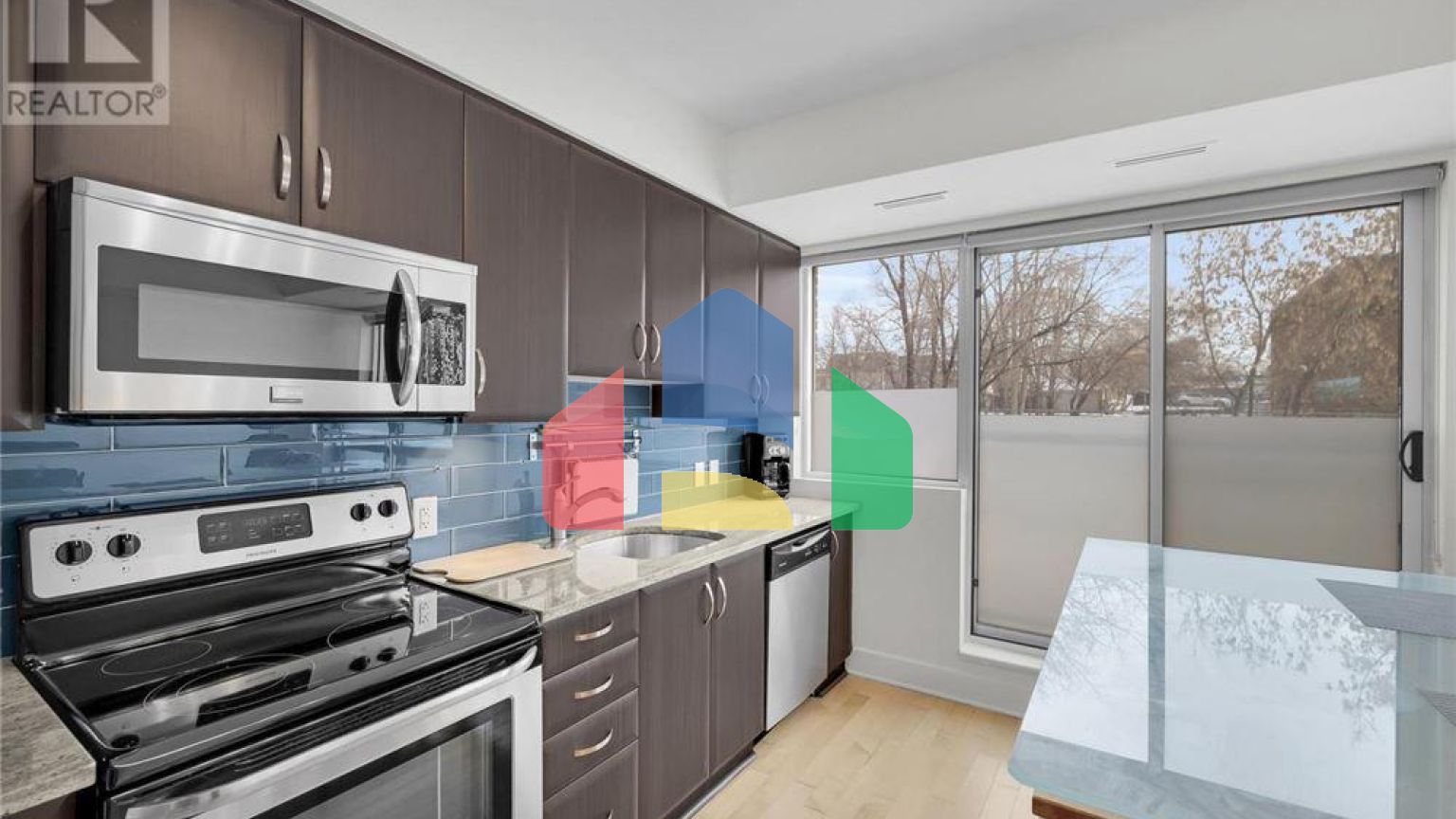 Residential - Condo/Apartment - Ottawa, Canada - Canada