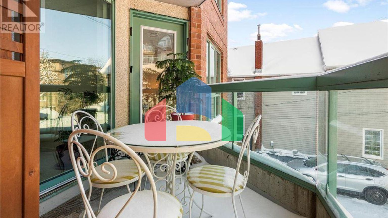 Residential - Single Family Home - Ottawa, Canada - Canada