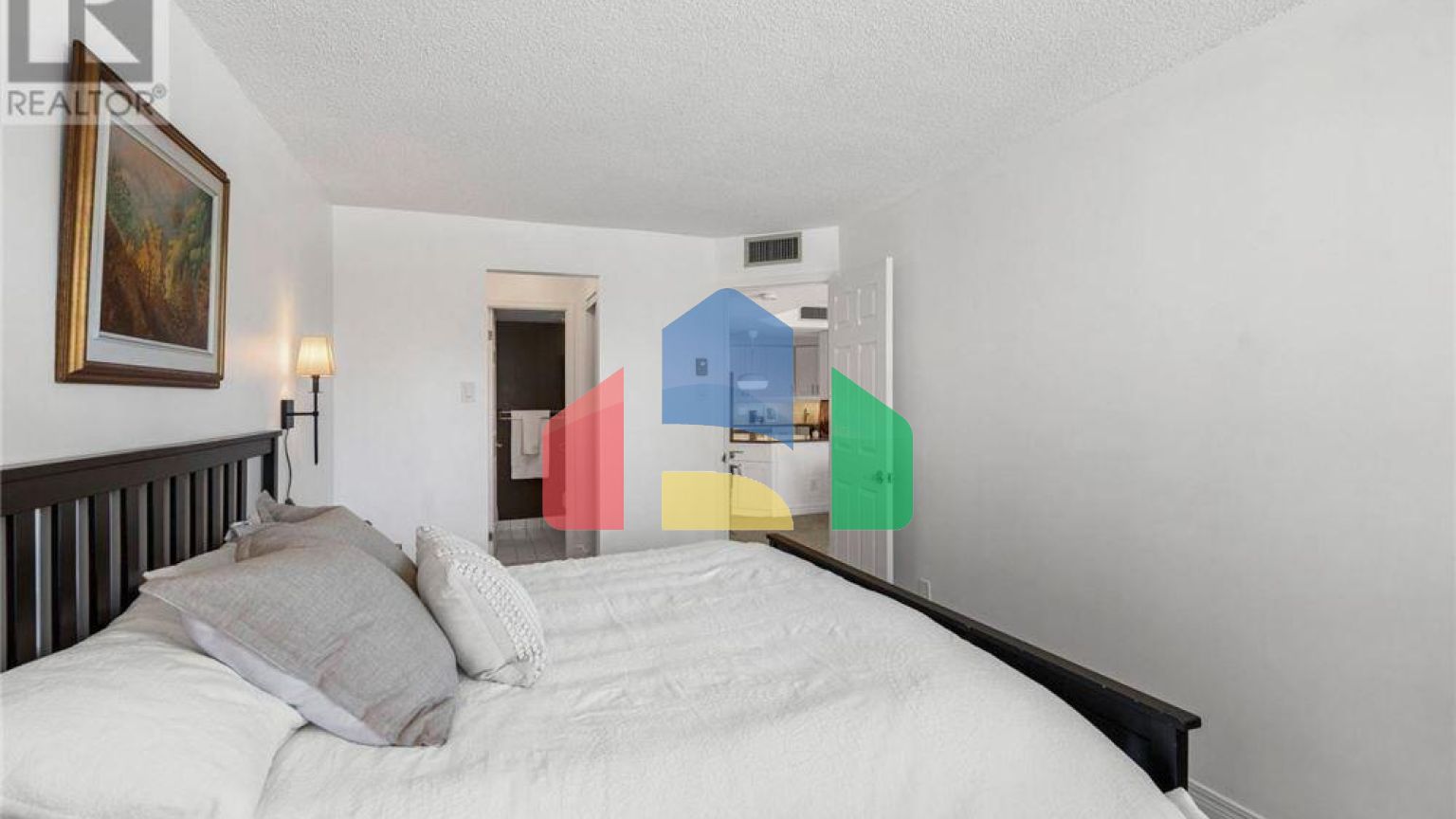 Residential - Single Family Home - Ottawa, Canada - Canada