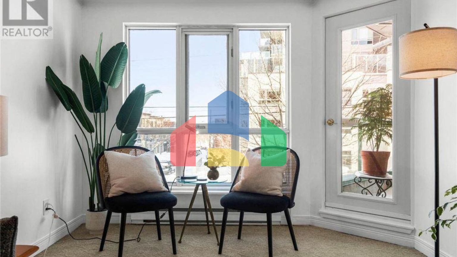 Residential - Single Family Home - Ottawa, Canada - Canada