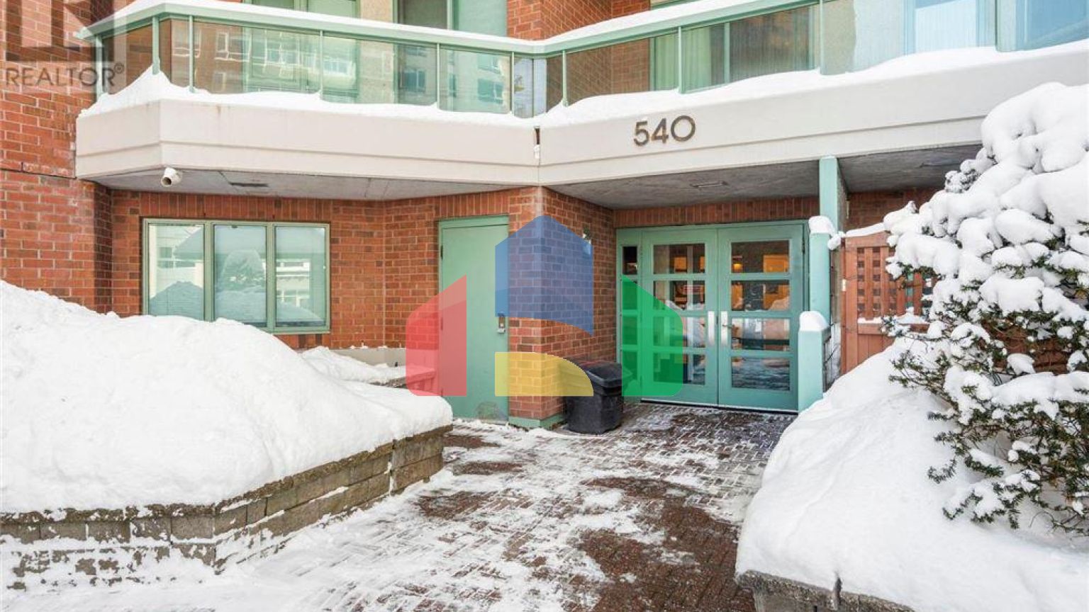 Residential - Single Family Home - Ottawa, Canada - Canada