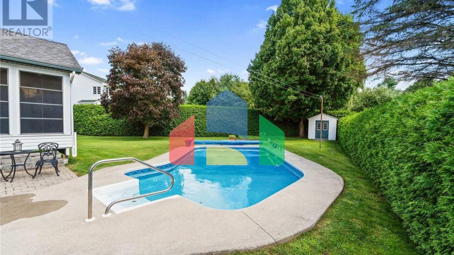 Residential - Single Family Home - Ottawa, Canada - Canada