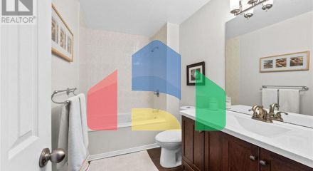 Residential - Single Family Home - Ottawa, Canada - Canada