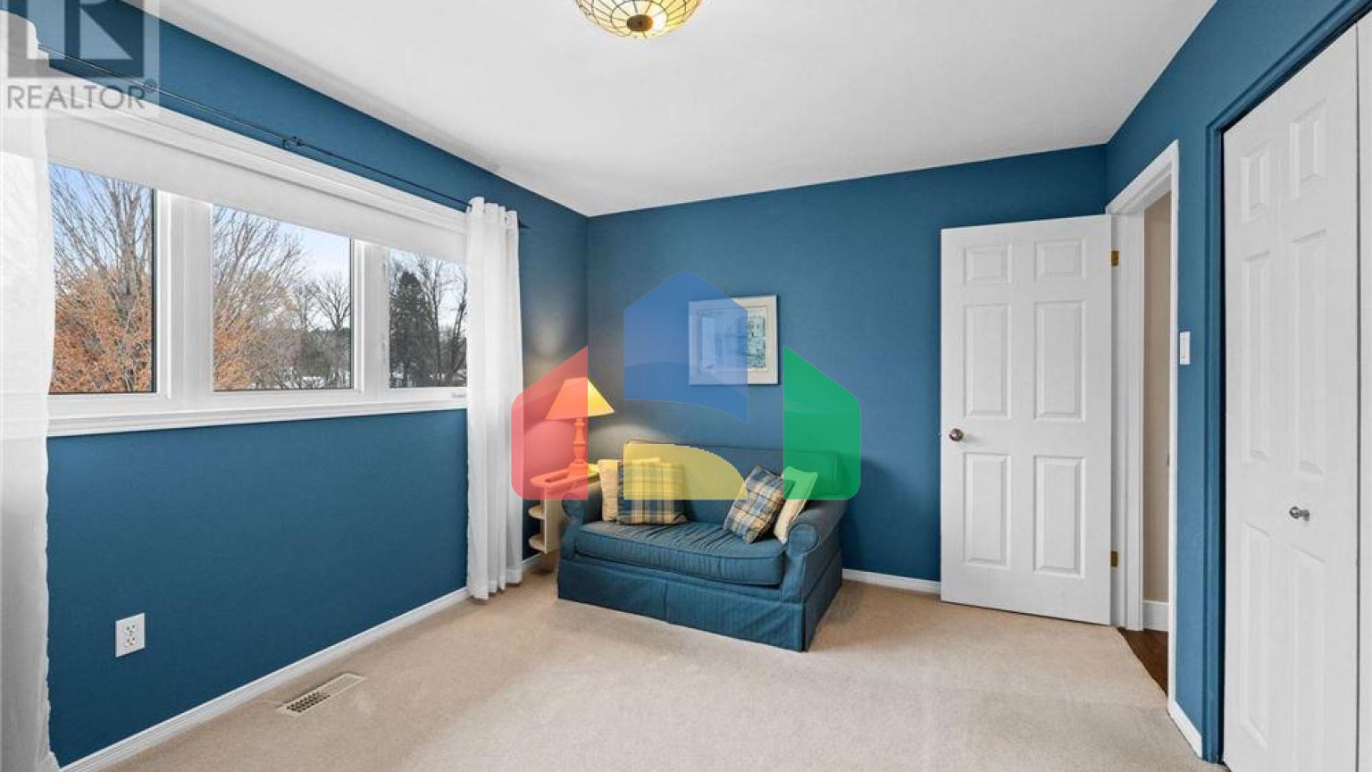 Residential - Single Family Home - Ottawa, Canada - Canada