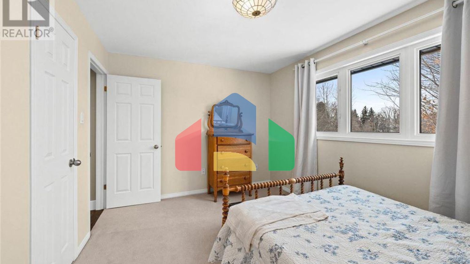 Residential - Single Family Home - Ottawa, Canada - Canada