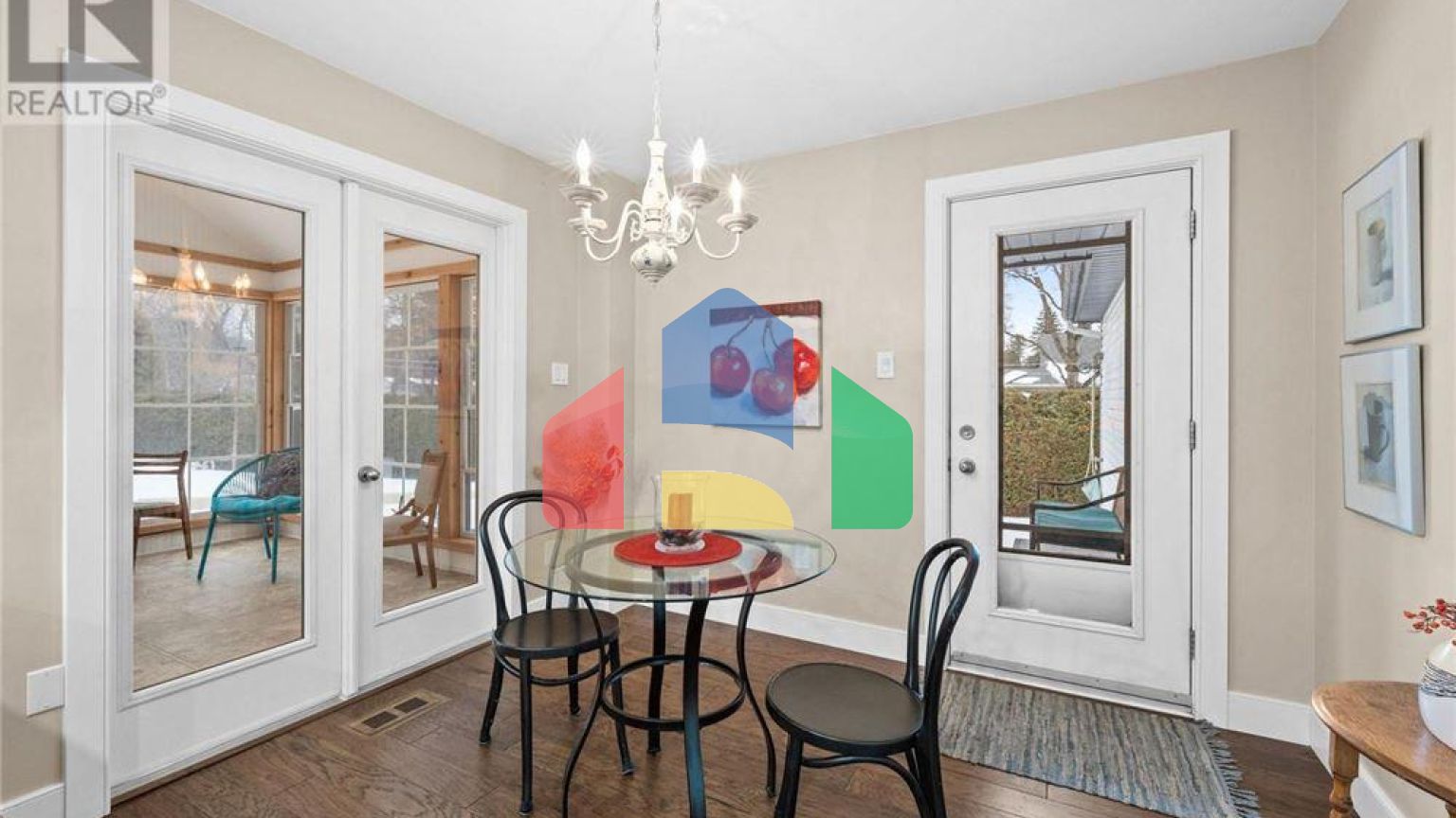 Residential - Single Family Home - Ottawa, Canada - Canada