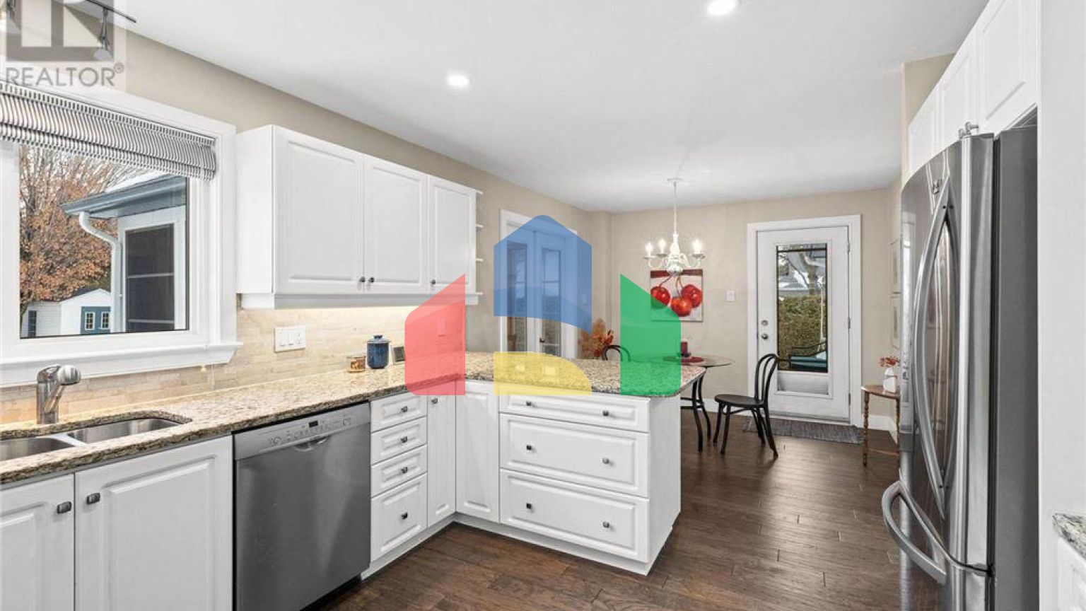 Residential - Single Family Home - Ottawa, Canada - Canada