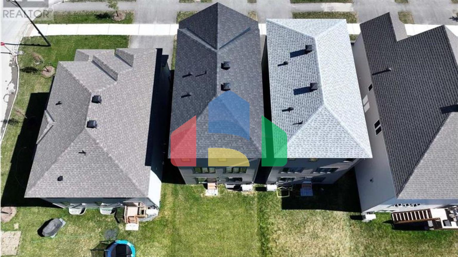 Residential - Single Family Home - Ottawa, Canada - Canada