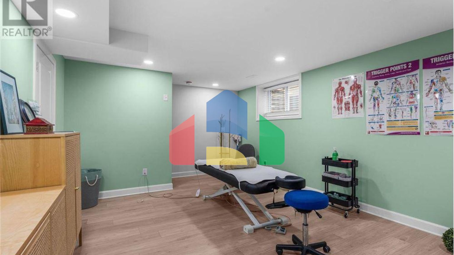 Residential - Single Family Home - Ottawa, Canada - Canada