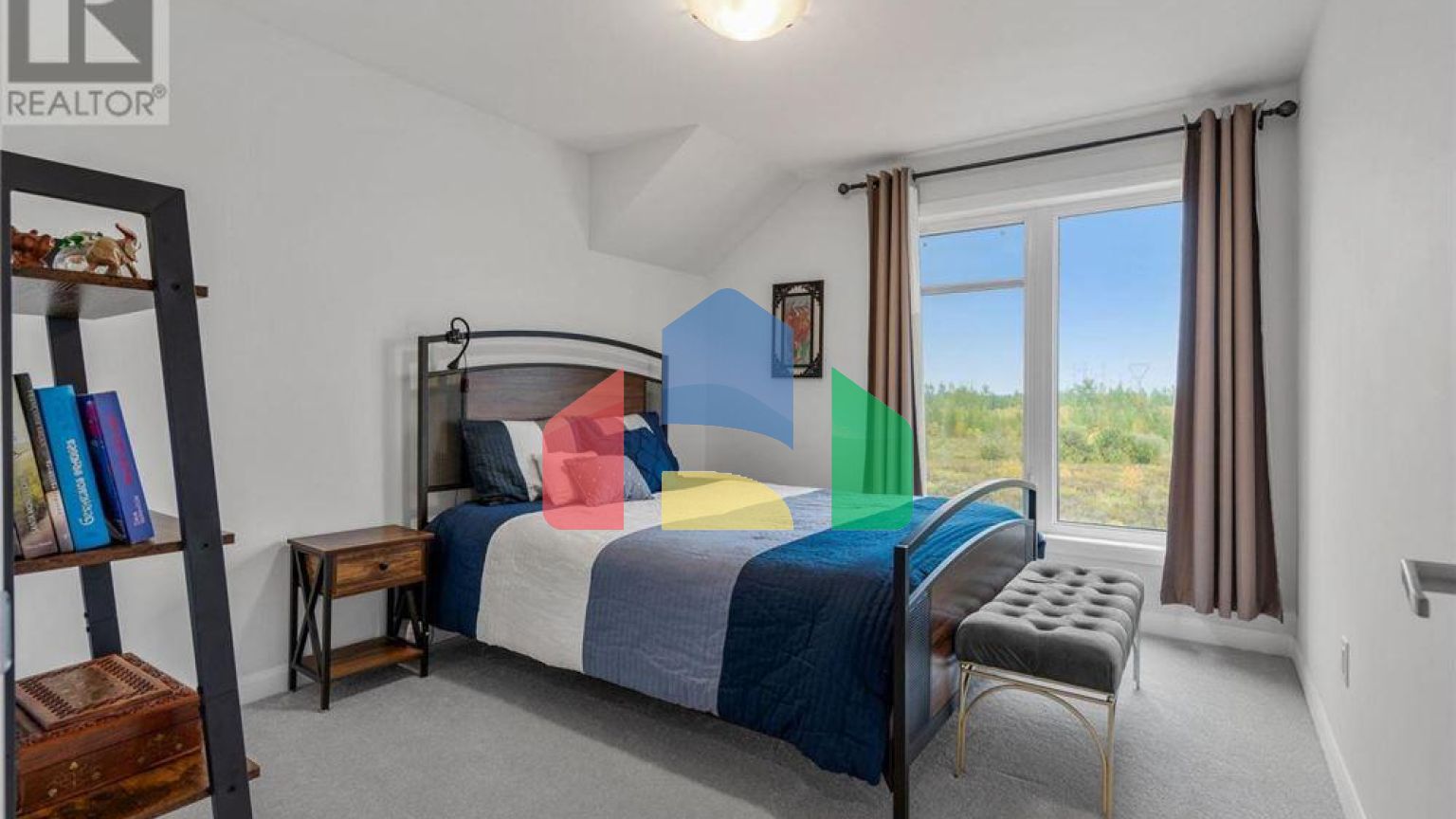 Residential - Single Family Home - Ottawa, Canada - Canada