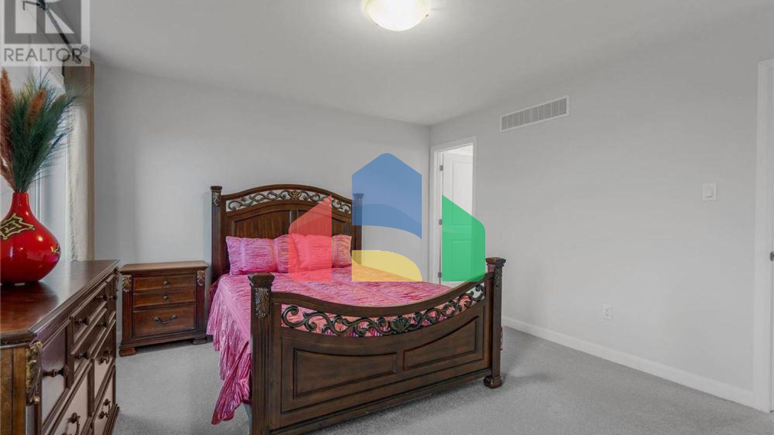 Residential - Single Family Home - Ottawa, Canada - Canada