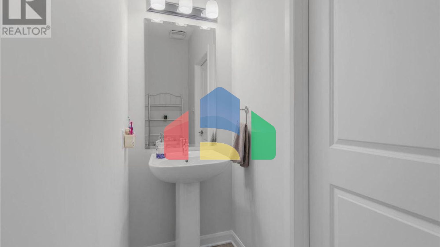 Residential - Single Family Home - Ottawa, Canada - Canada