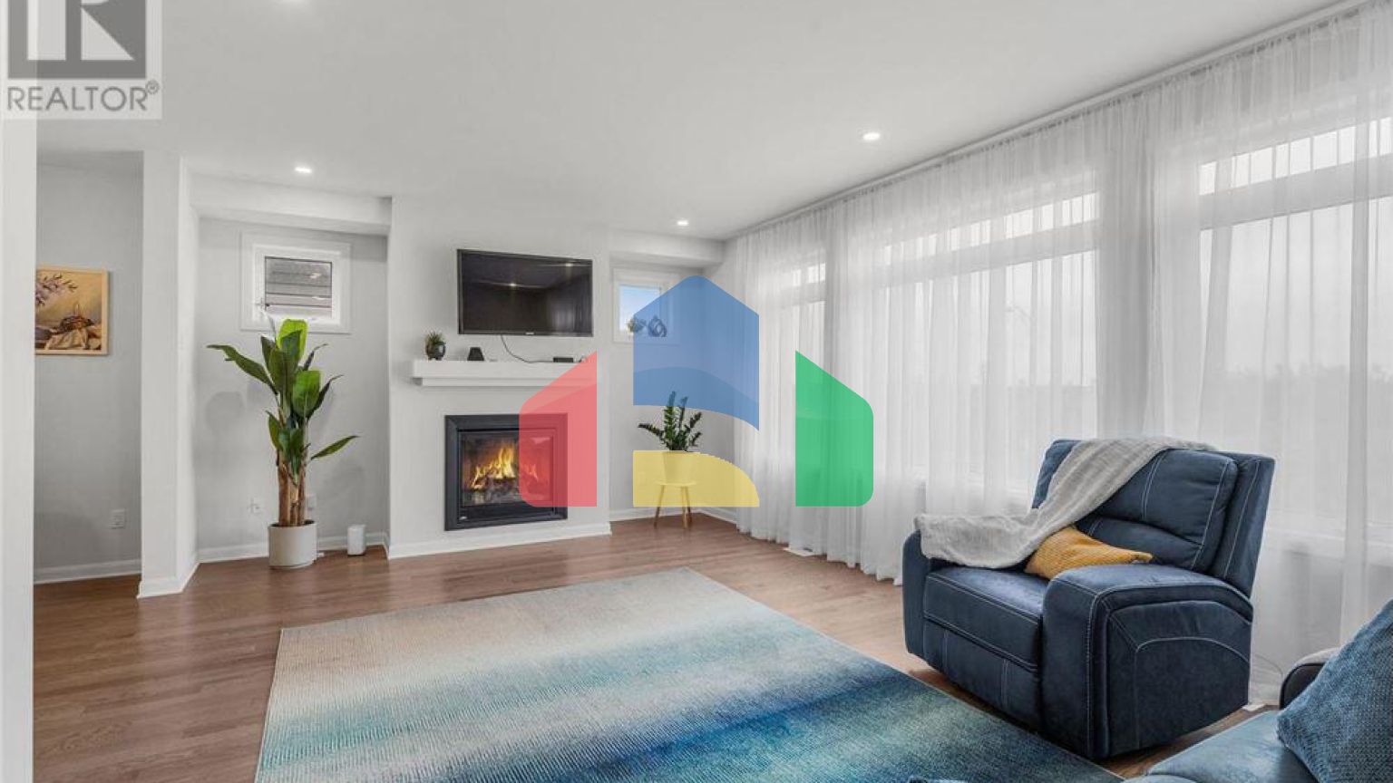 Residential - Single Family Home - Ottawa, Canada - Canada