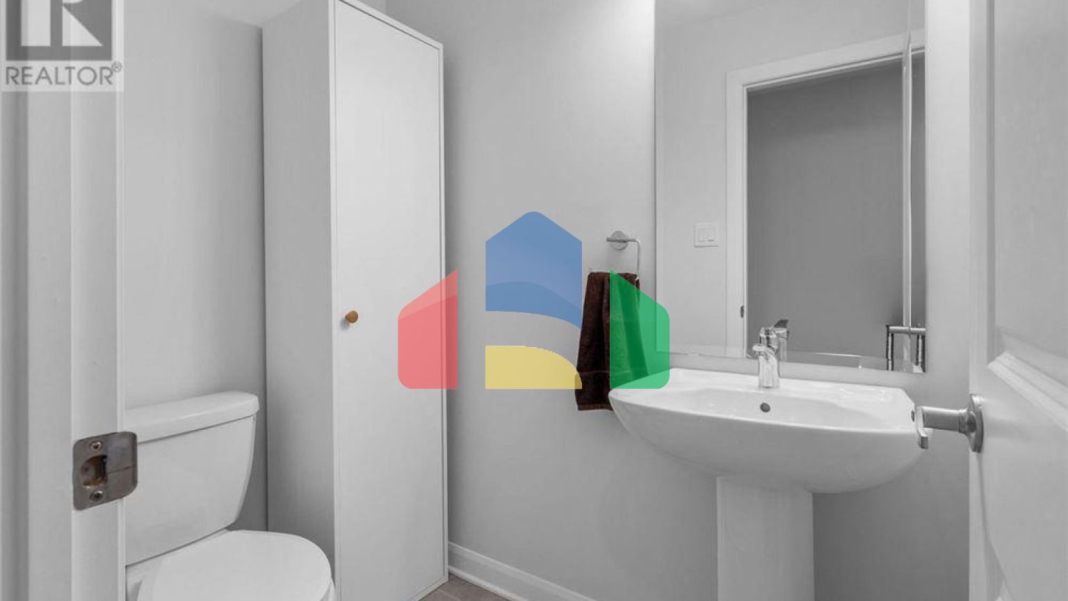 Residential - Single Family Home - Ottawa, Canada - Canada