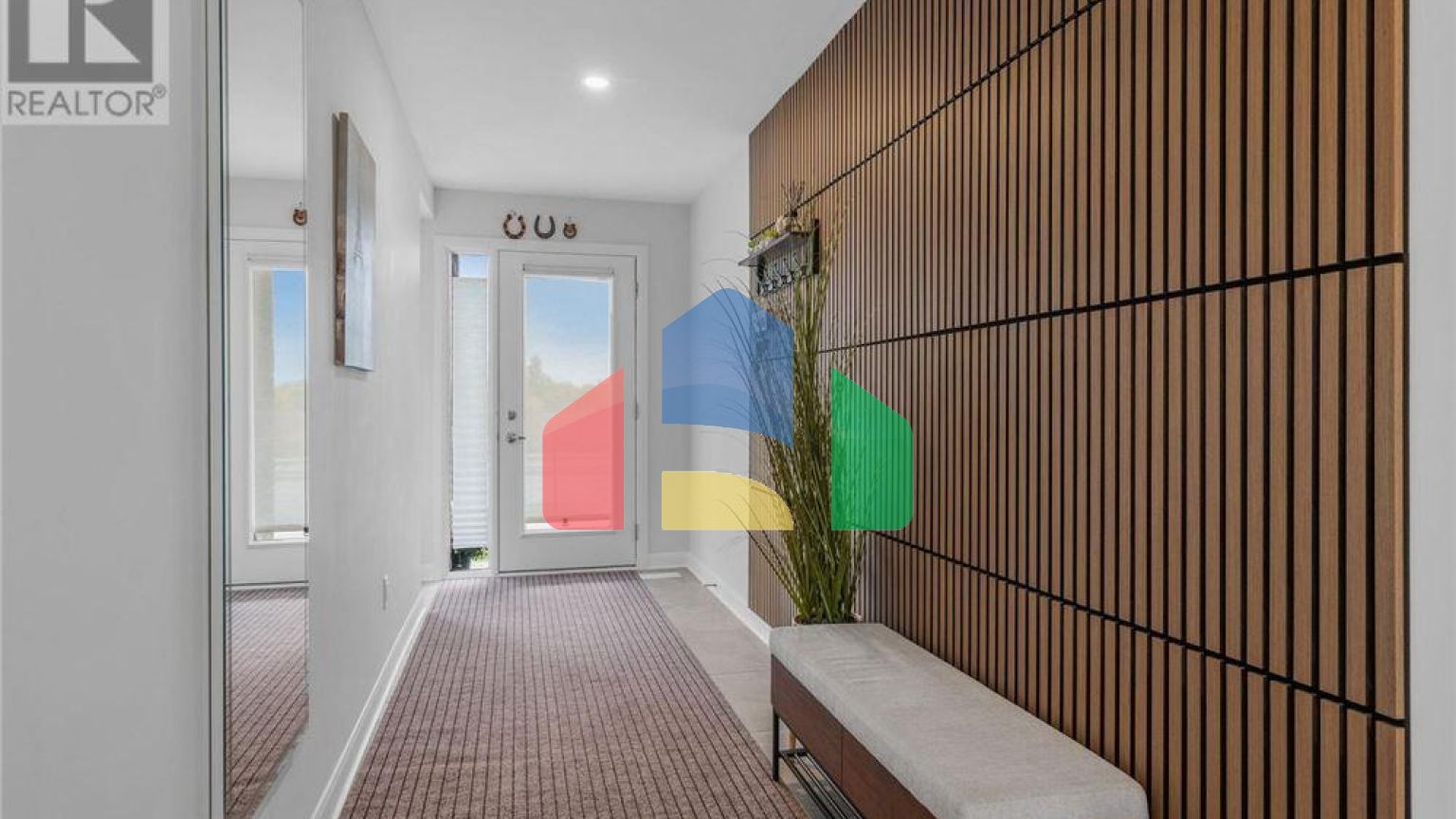 Residential - Single Family Home - Ottawa, Canada - Canada