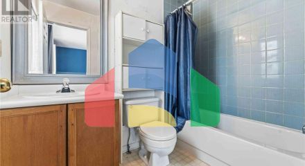 Residential - Single Family Home - Ottawa, Canada - Canada