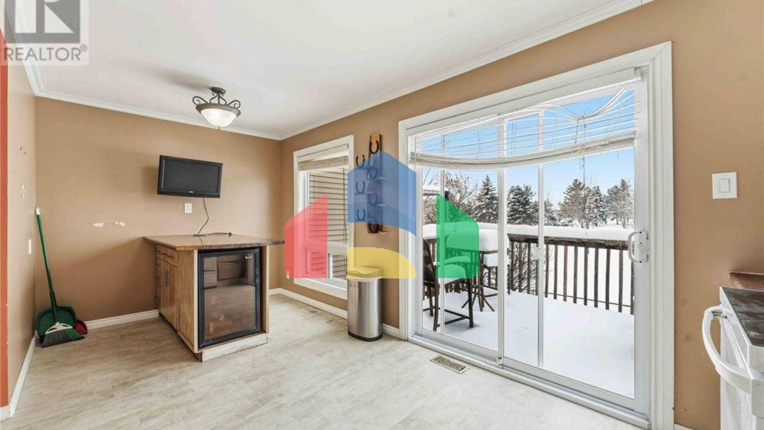 Residential - Single Family Home - Ottawa, Canada - Canada