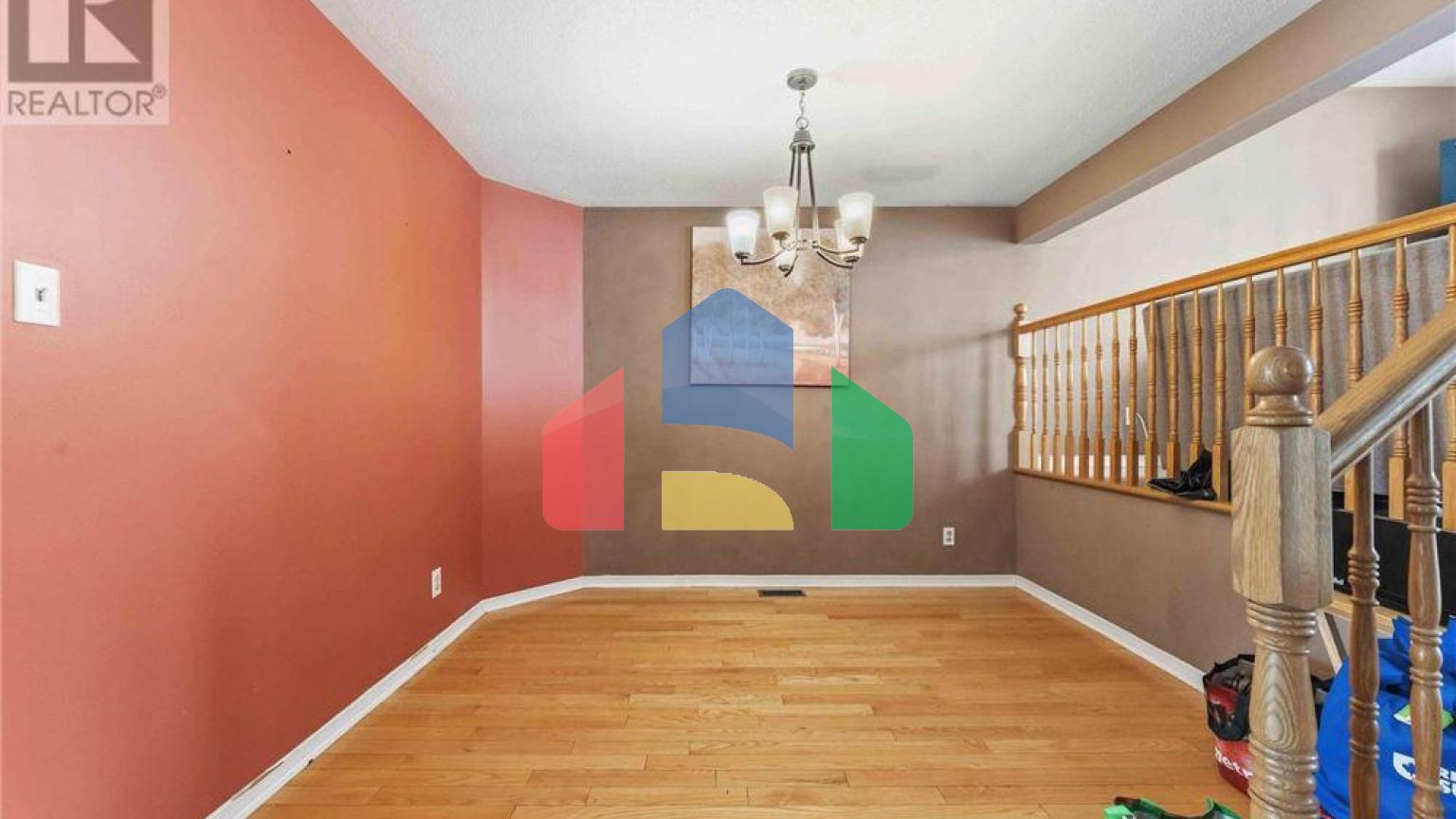 Residential - Single Family Home - Ottawa, Canada - Canada