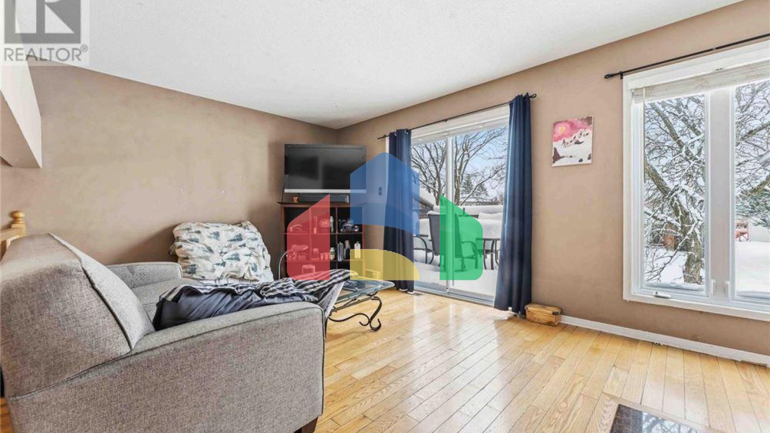 Residential - Single Family Home - Ottawa, Canada - Canada