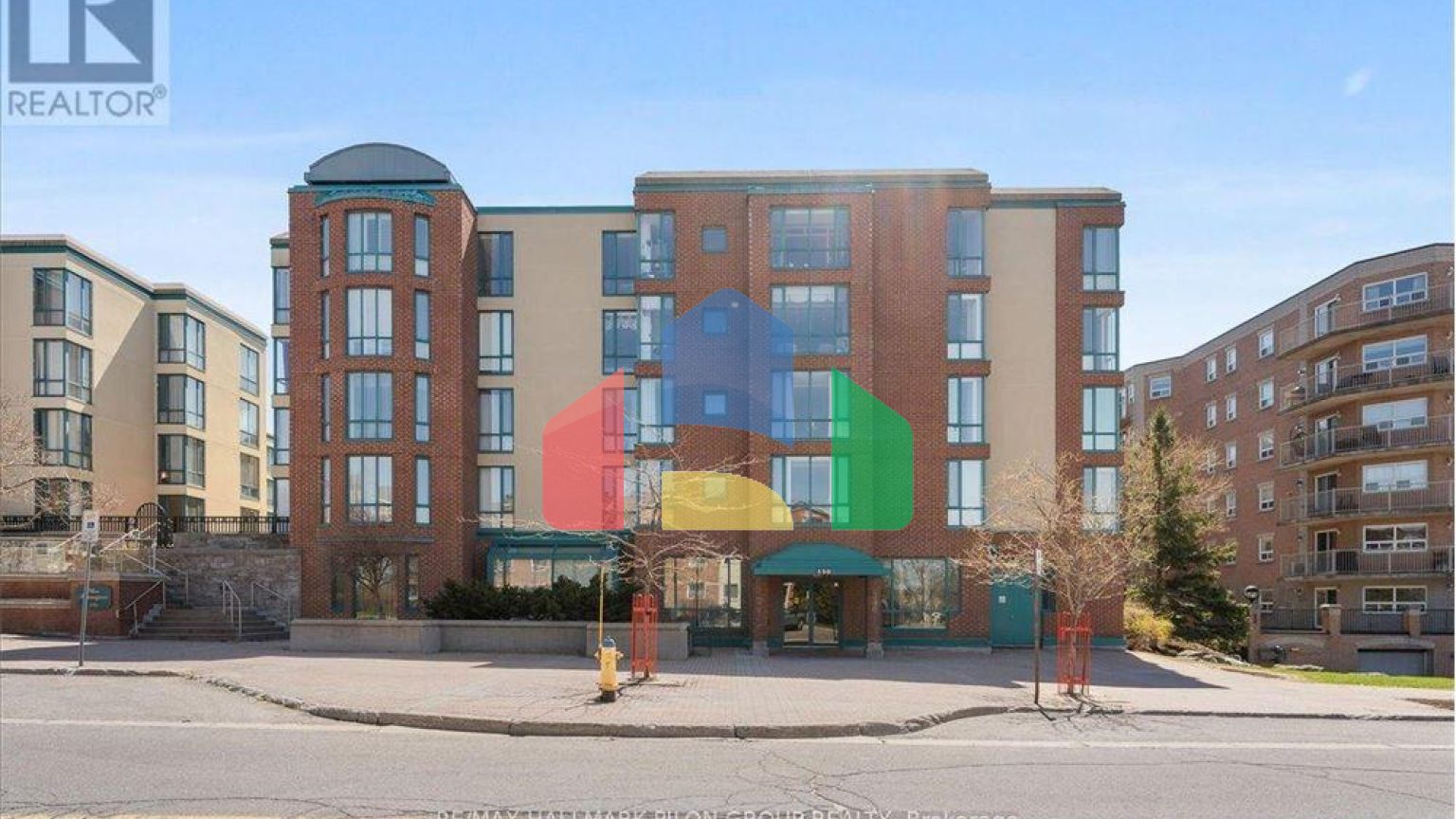 Residential - Single Family Home - Ottawa, Canada - Canada