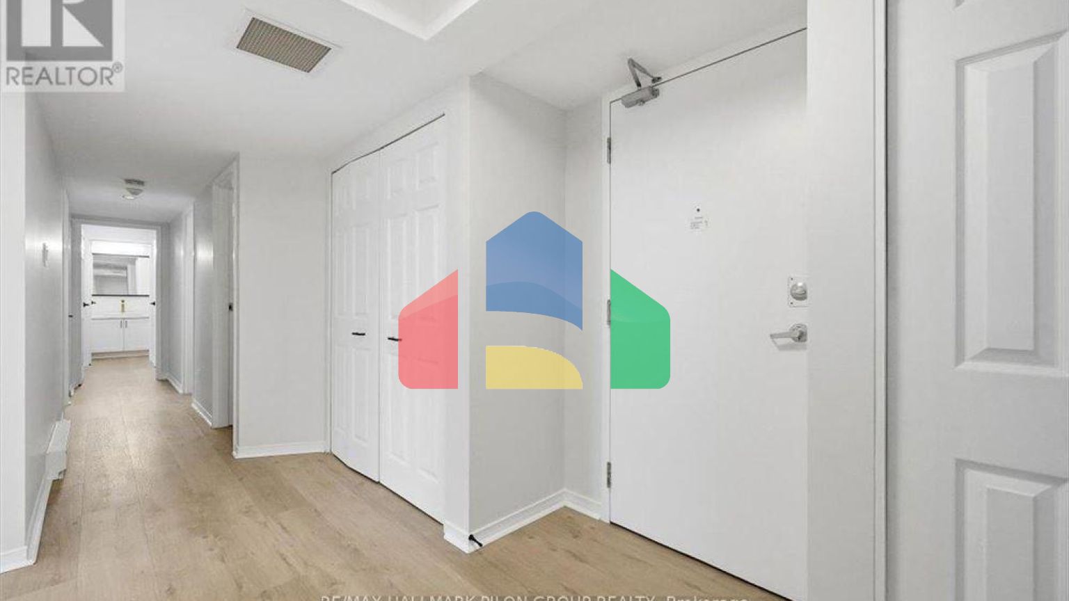 Residential - Single Family Home - Ottawa, Canada - Canada