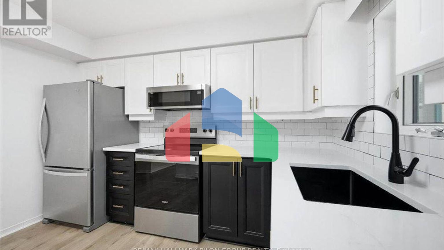 Residential - Single Family Home - Ottawa, Canada - Canada