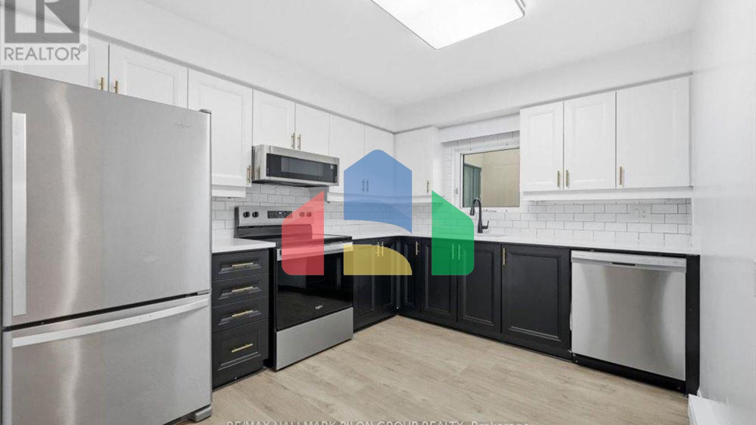 Residential - Single Family Home - Ottawa, Canada - Canada