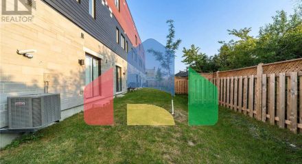 Residential - Single Family Home - Ottawa, Canada - Canada