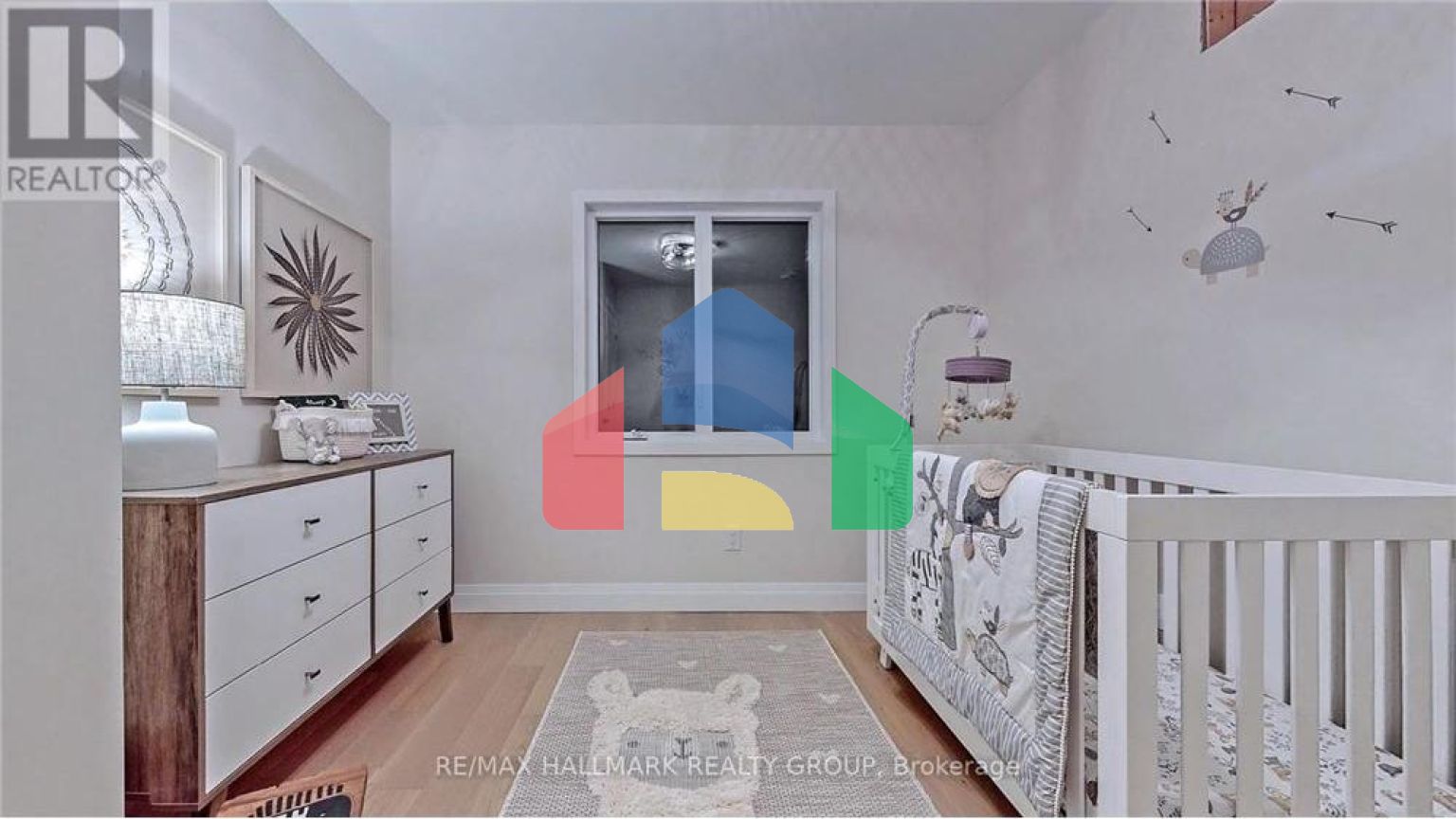 Residential - Single Family Home - Ottawa, Canada - Canada