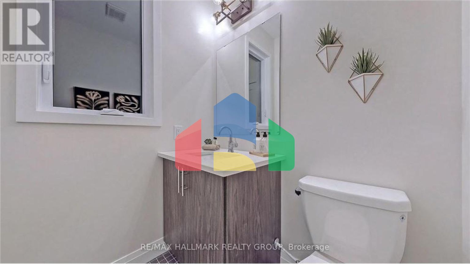 Residential - Single Family Home - Ottawa, Canada - Canada