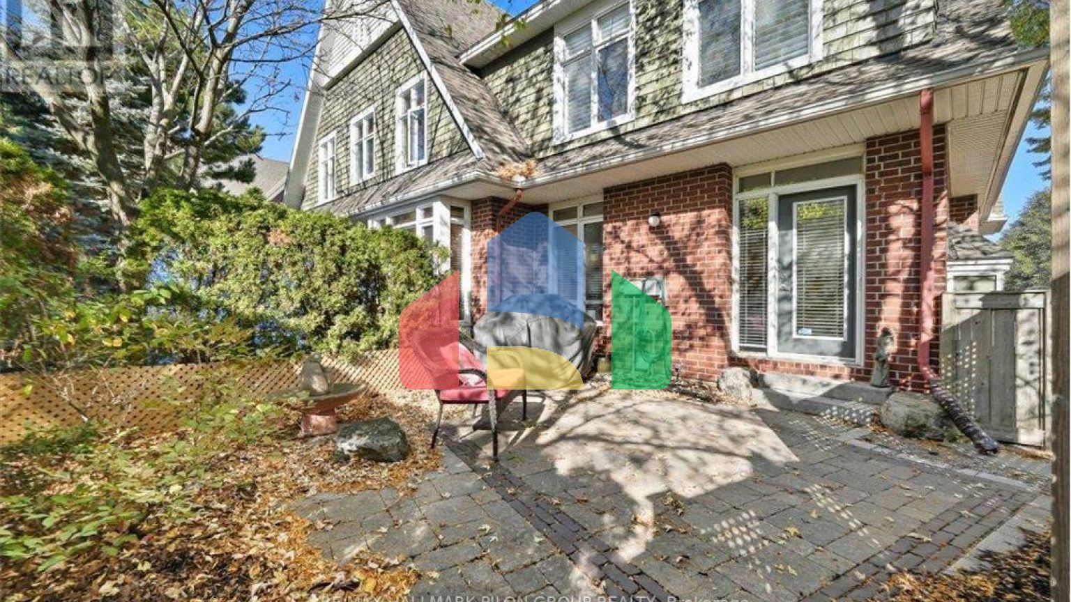 Residential - Single Family Home - Ottawa, Canada - Canada