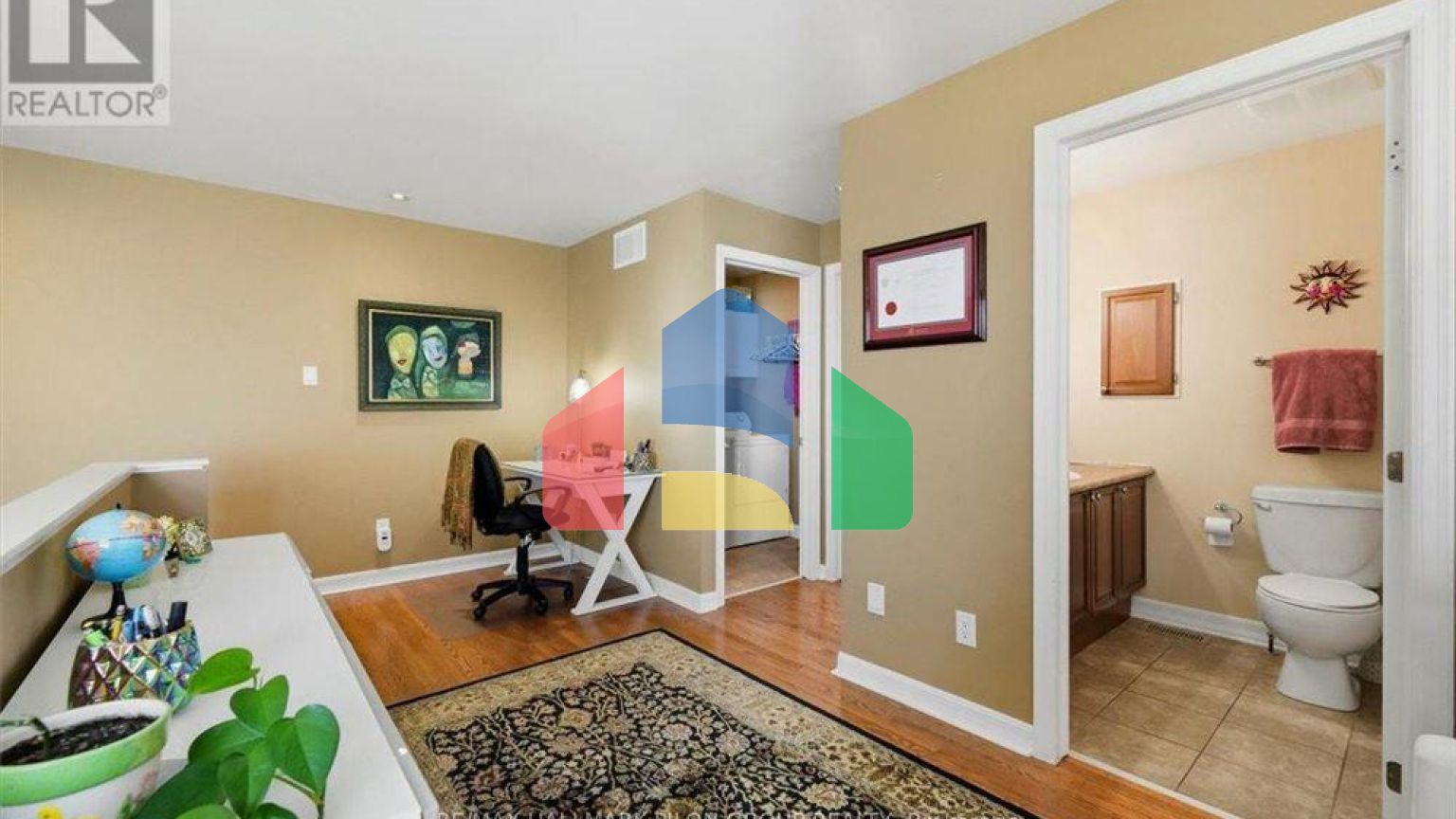 Residential - Single Family Home - Ottawa, Canada - Canada