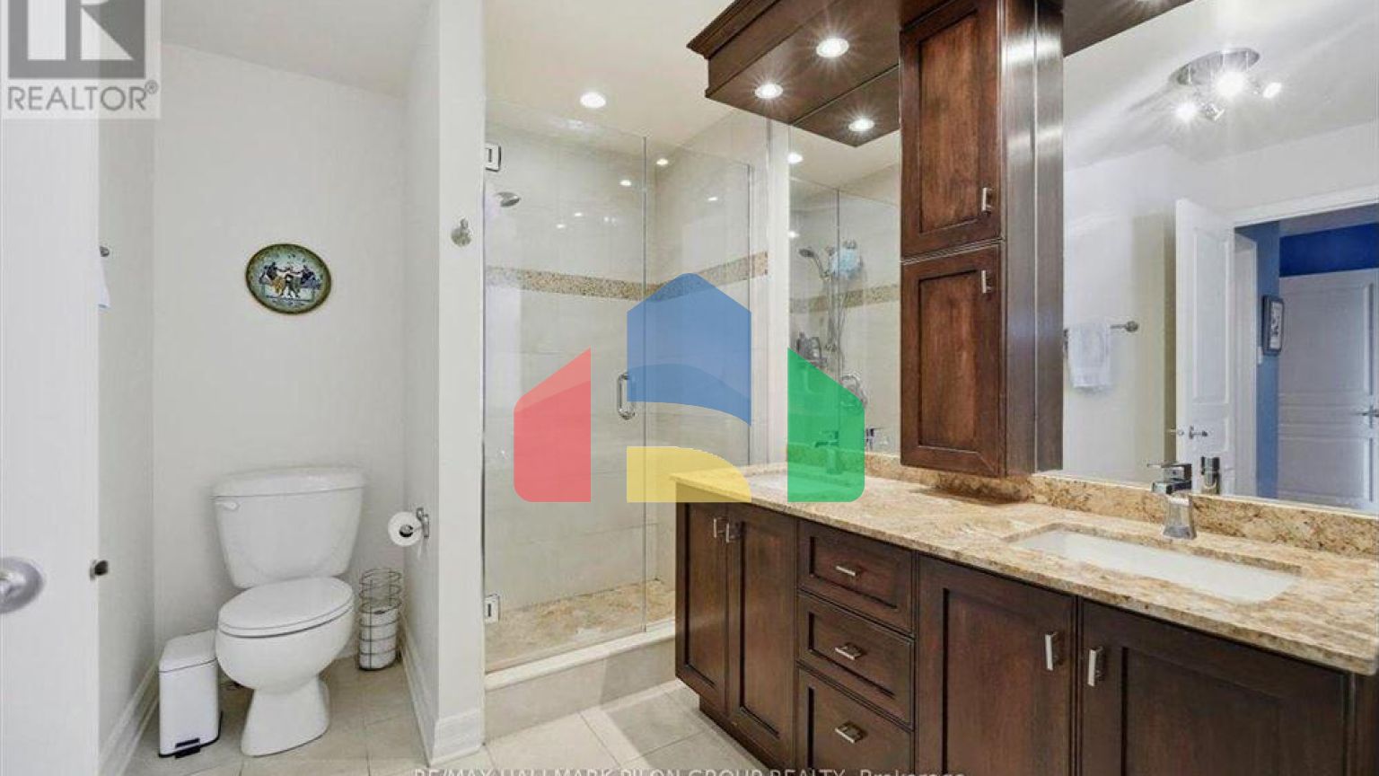 Residential - Single Family Home - Ottawa, Canada - Canada