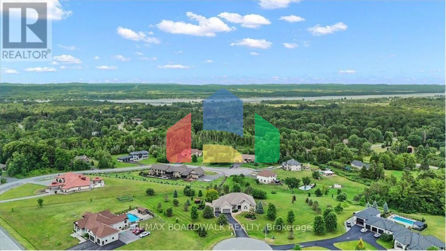 Residential - Single Family Home - Ottawa, Canada - Canada