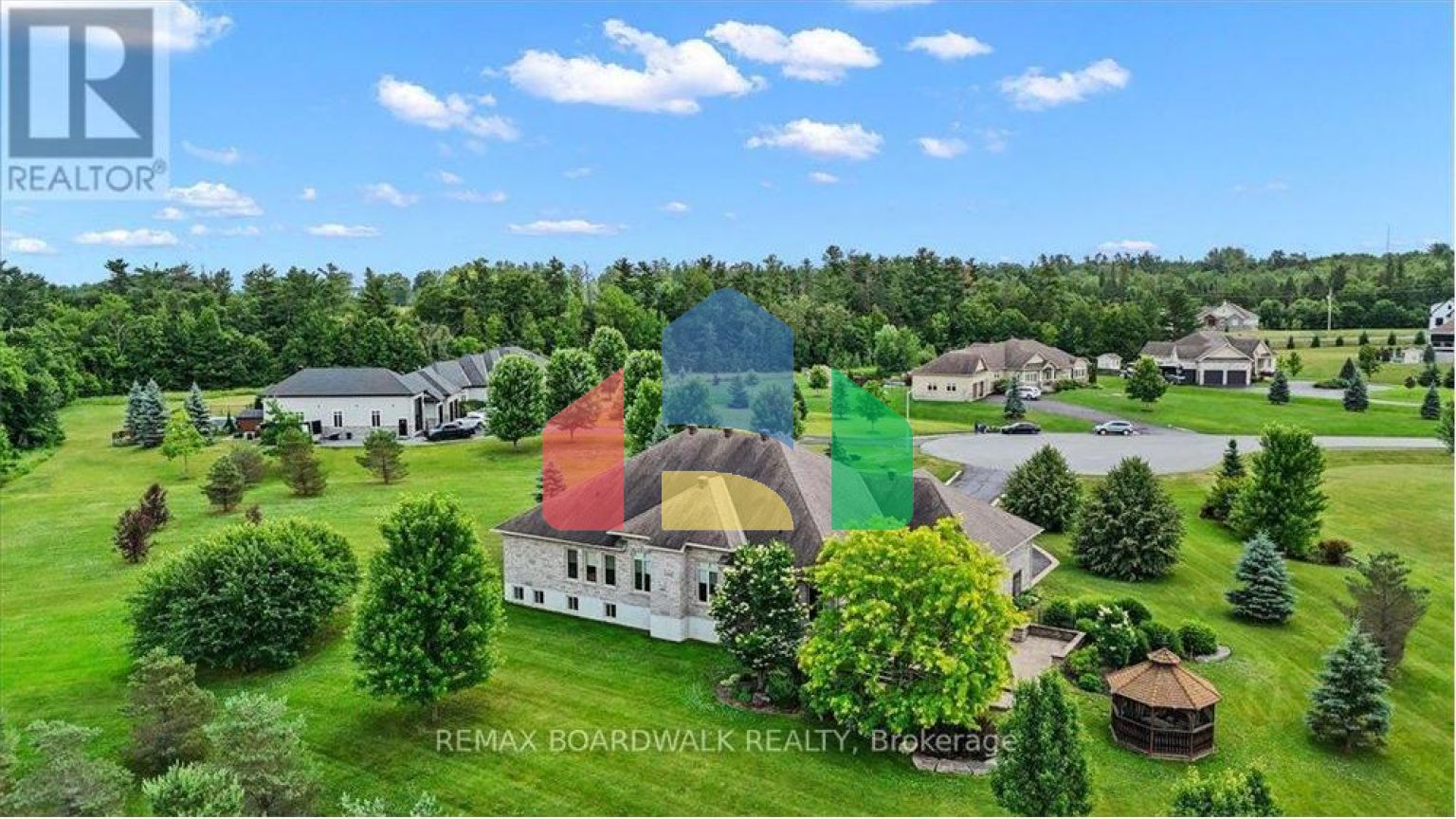 Residential - Single Family Home - Ottawa, Canada - Canada