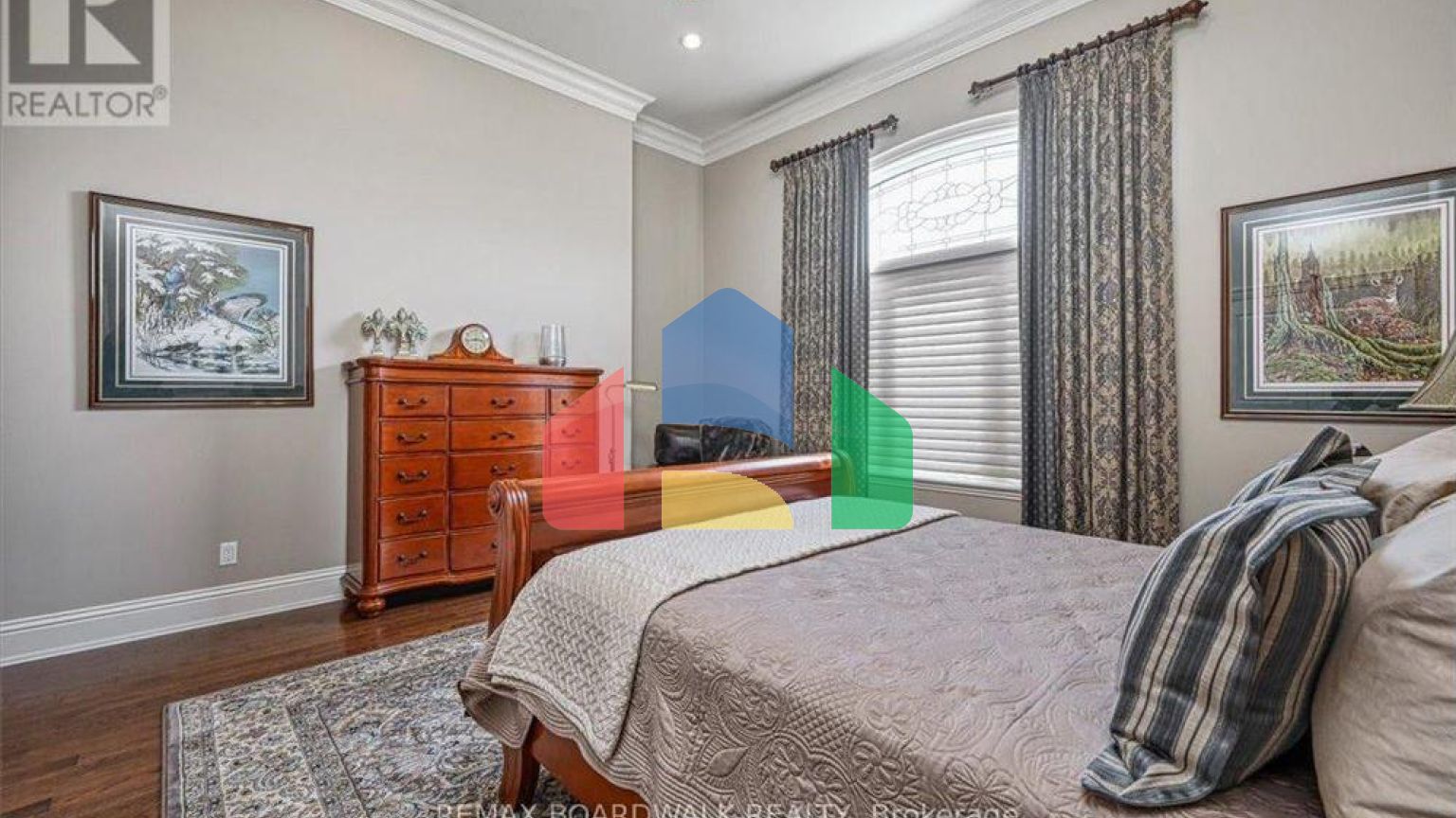 Residential - Single Family Home - Ottawa, Canada - Canada