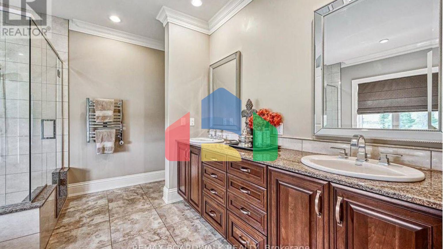 Residential - Single Family Home - Ottawa, Canada - Canada