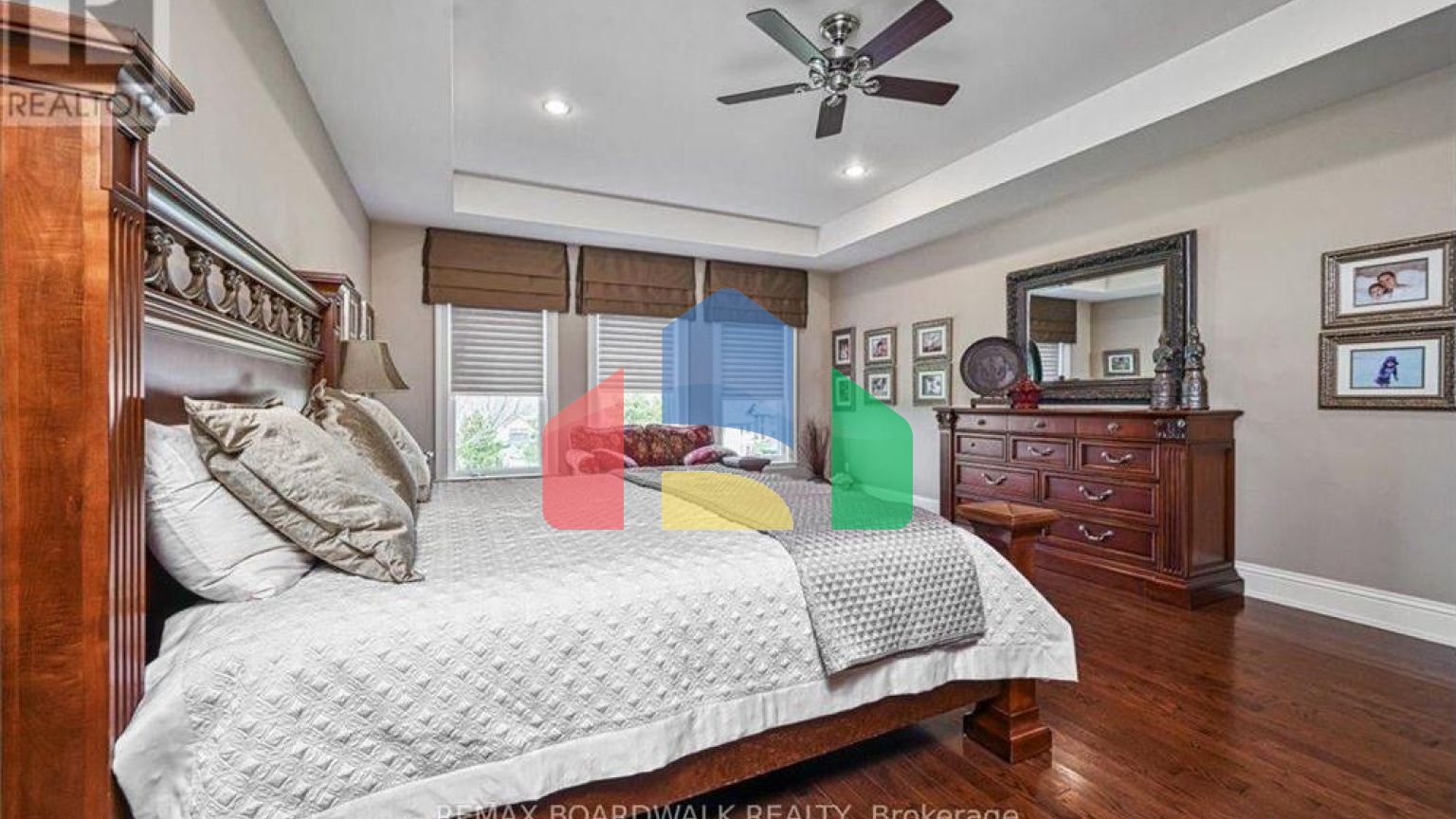 Residential - Single Family Home - Ottawa, Canada - Canada