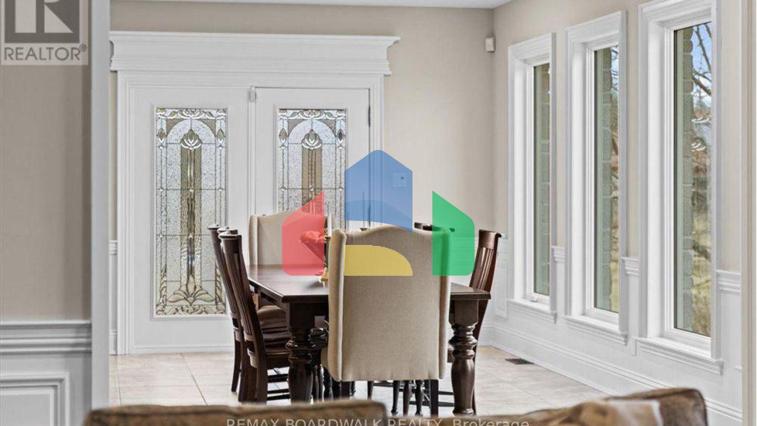 Residential - Single Family Home - Ottawa, Canada - Canada