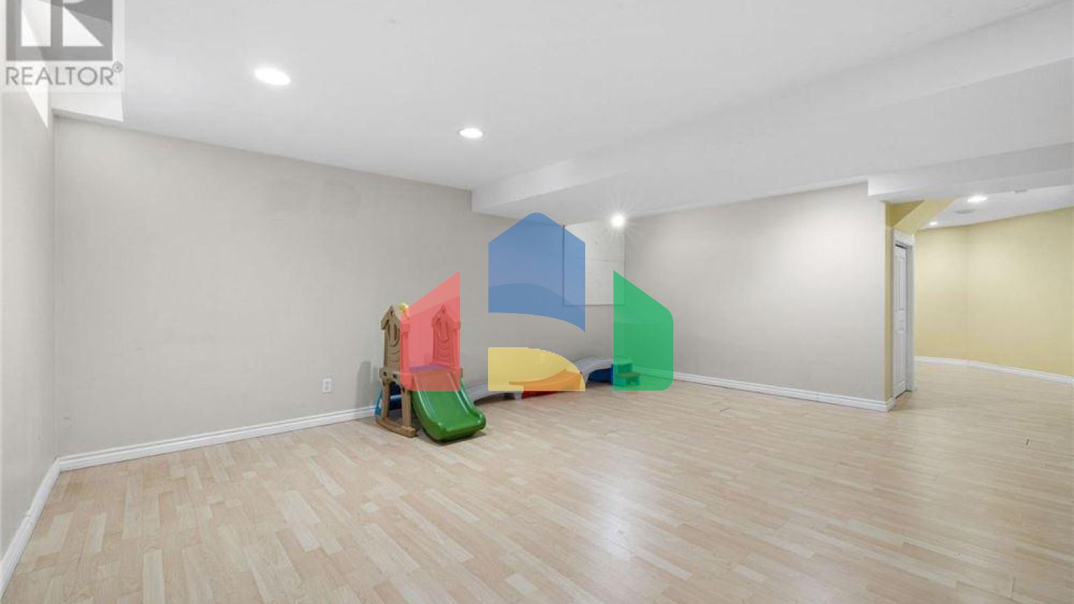 Residential - Single Family Home - Ottawa, Canada - Canada