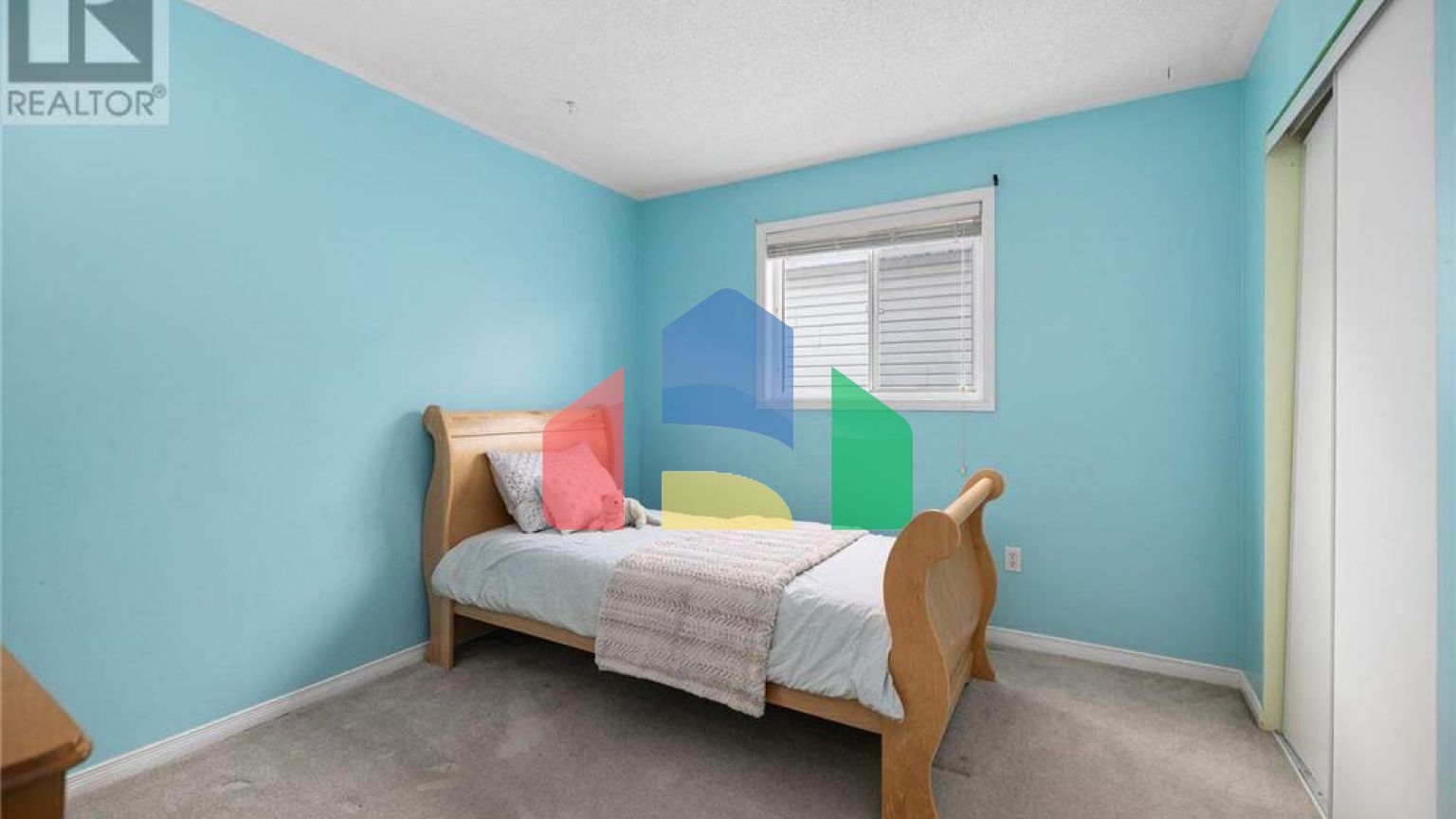 Residential - Single Family Home - Ottawa, Canada - Canada