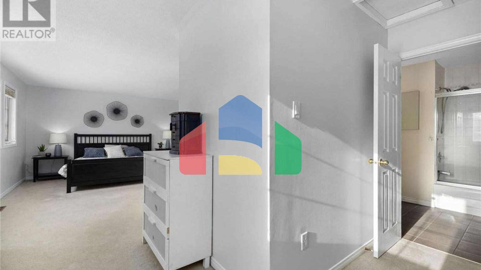 Residential - Single Family Home - Ottawa, Canada - Canada