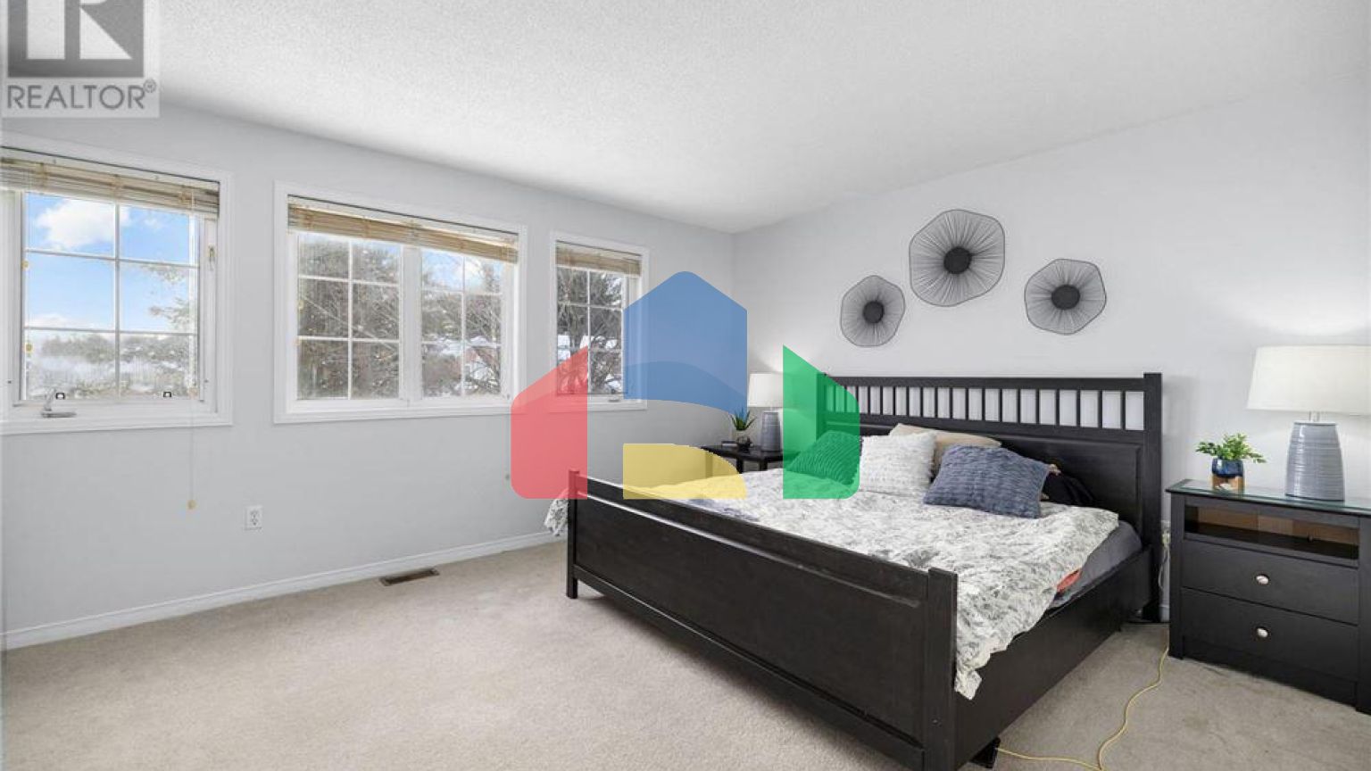 Residential - Single Family Home - Ottawa, Canada - Canada