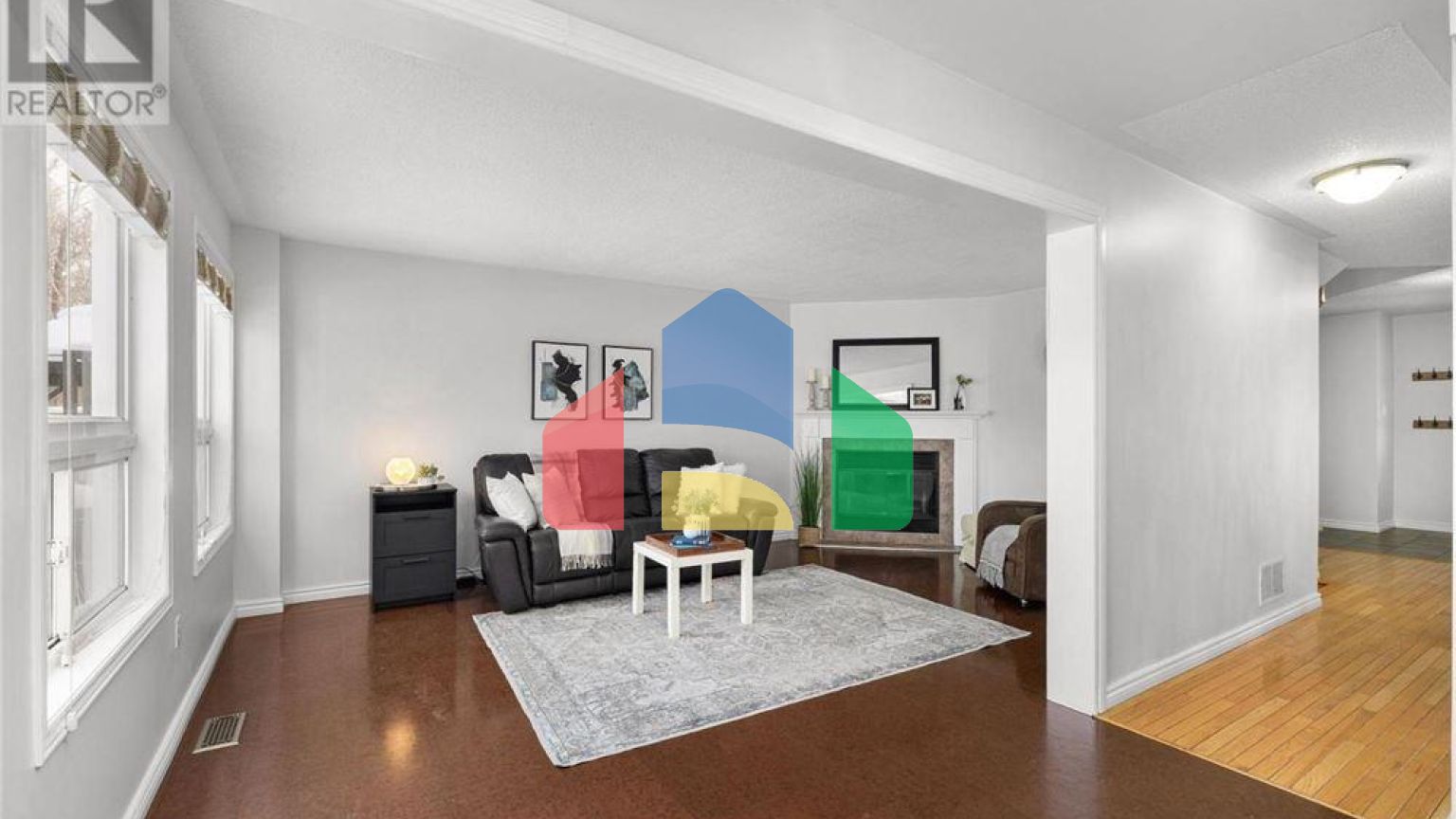 Residential - Single Family Home - Ottawa, Canada - Canada