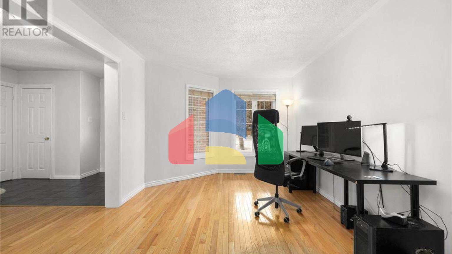 Residential - Single Family Home - Ottawa, Canada - Canada