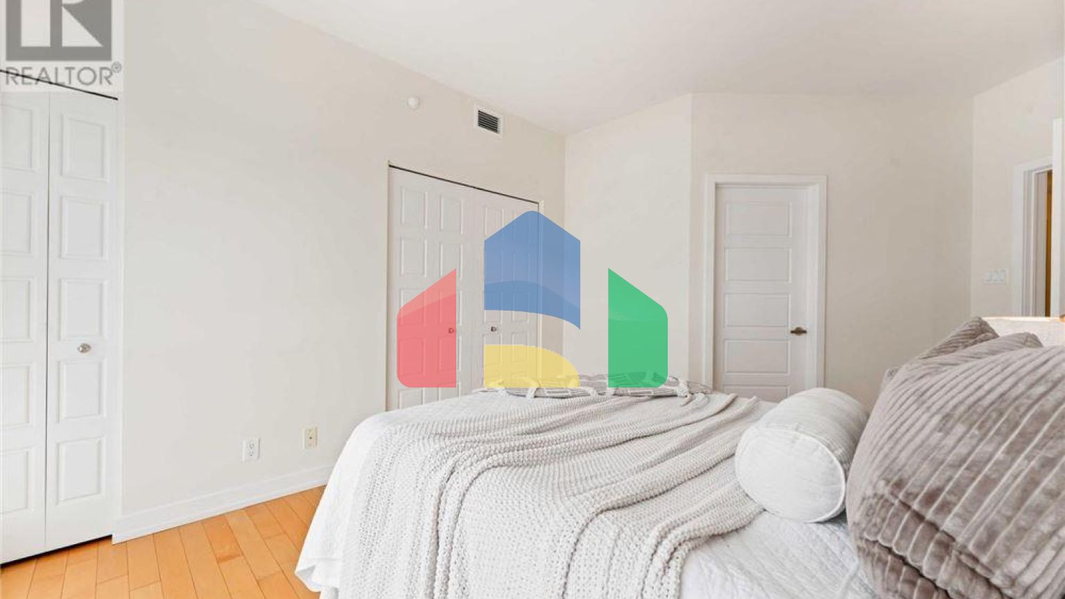 Residential - Condo/Apartment - Ottawa, Canada - Canada