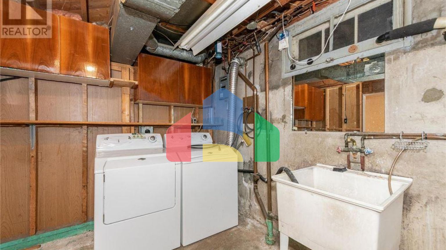 Residential - Single Family Home - Ottawa, Canada - Canada