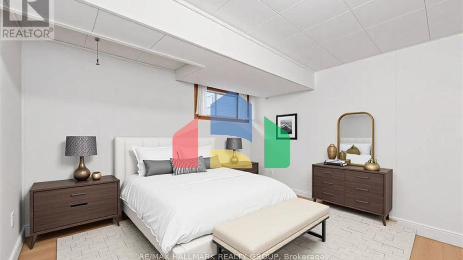 Residential - Single Family Home - Ottawa, Canada - Canada